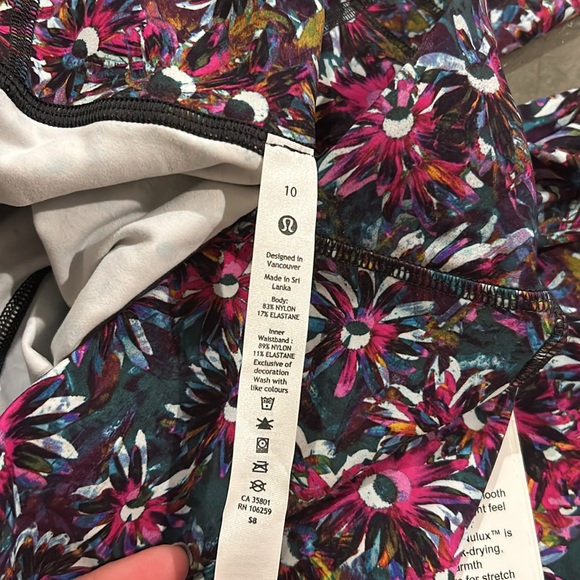 Lululemon NWT Base Paced 28” Brushed HR tight size 10 - Picture 6 of 7